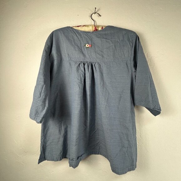 The Vermont Country Women Top 1X Plus Blue Floral Chambray Short Sleeve Blouse - Picture 2 of 9